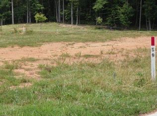 102 Taube Ln S, Oak Ridge, TN 37830