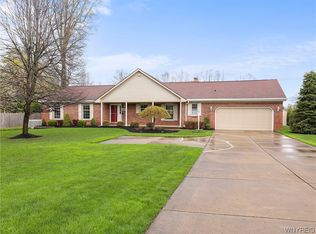 8760 Wenner Rd, Williamsville, NY 14221