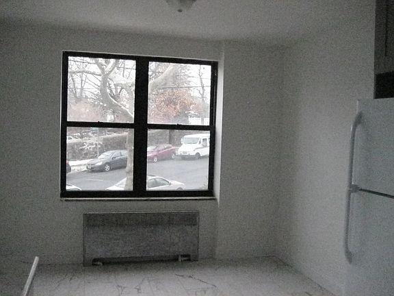 2nd image of 26 Hunter Ave #First
