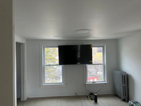 33 W Lansing St APT 4