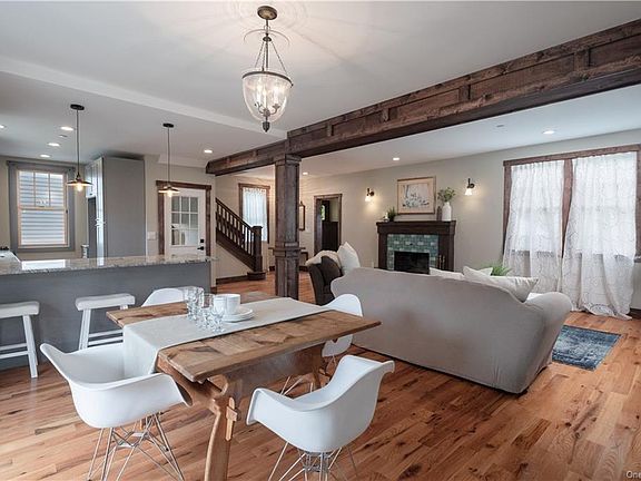 3rd image of 116 Sickles Ave