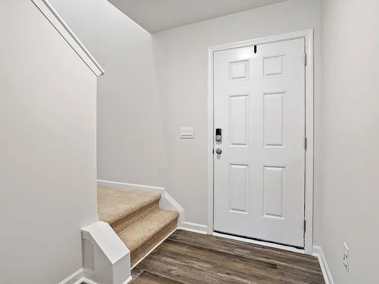 24 Red Clover Dr — Photo 9