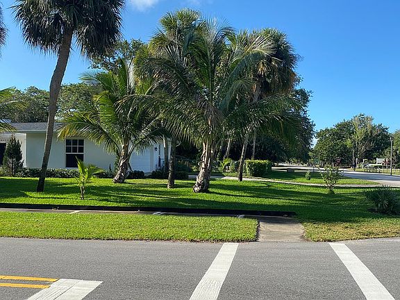 5th image of 506 Camelia Ln
