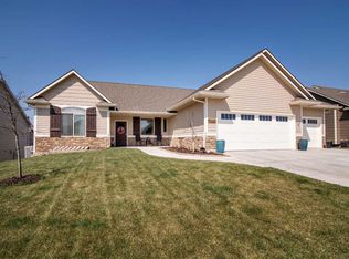 1424 Lookout Pl, Derby, KS 67037