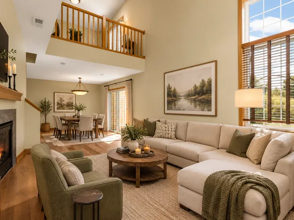 349 Ojibway Path, Lino Lakes, MN 55014