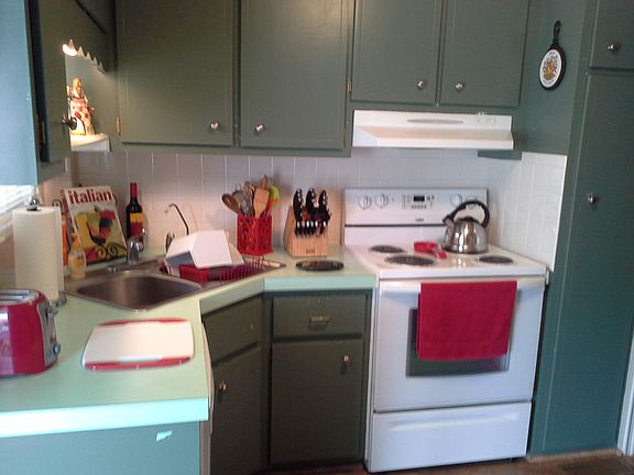 4th image of 188 Valencia Dr