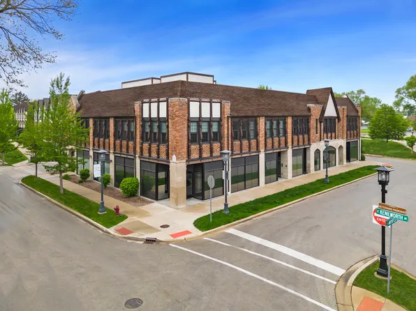 260 E Kenilworth Ave Unit 2, Villa Park, IL 60181