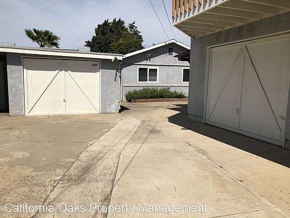 2nd image of 119 S Santa Cruz St