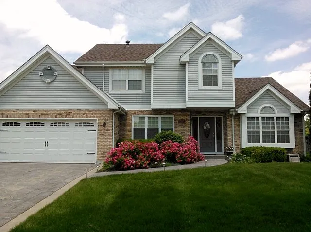 526 Chesterfield Ln photo 1
