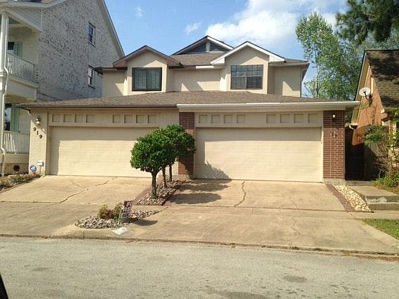 unit for lease is on the right