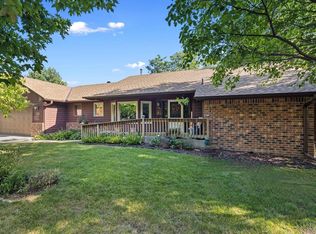 7560 Canyon Curv, Chanhassen, MN 55317