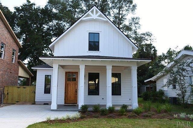 1st image of 1317 Desoto St