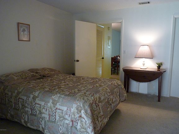 5th image of 201 Saint Lucie Ln APT 209