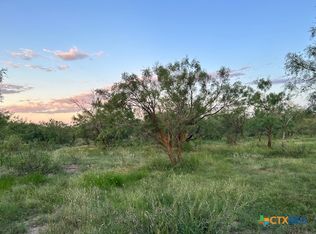 587 Valley Rd, Eldorado, TX 76936