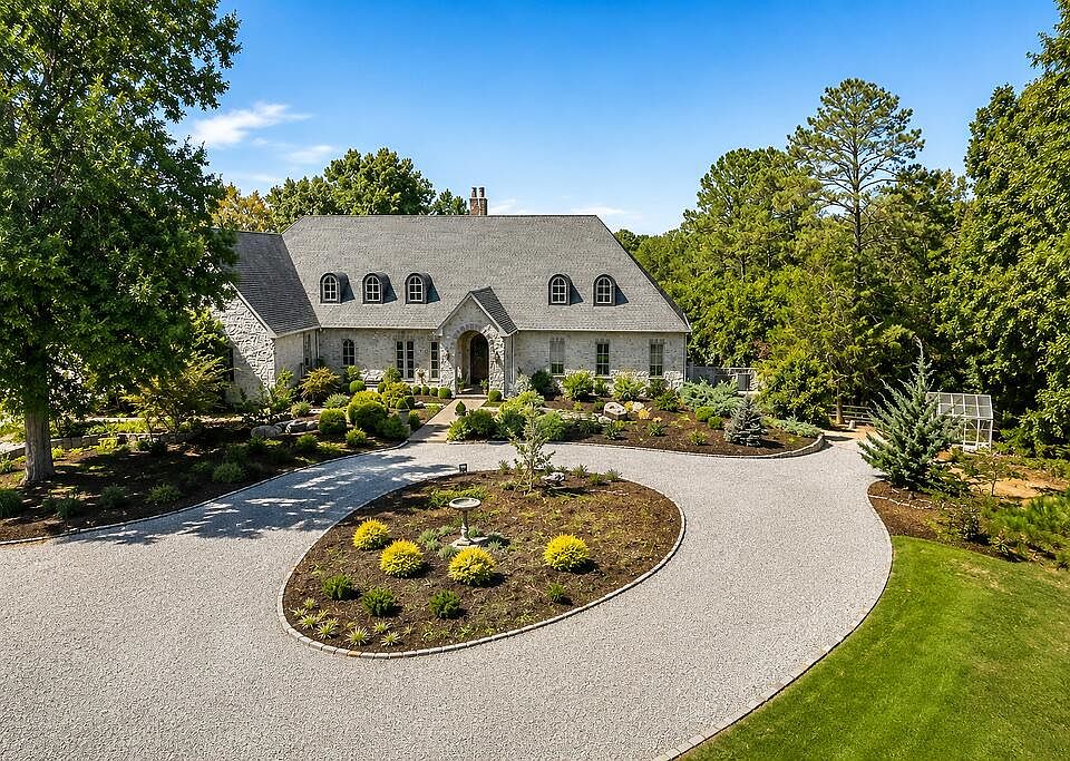 1st image of 117 Friendfield Ln