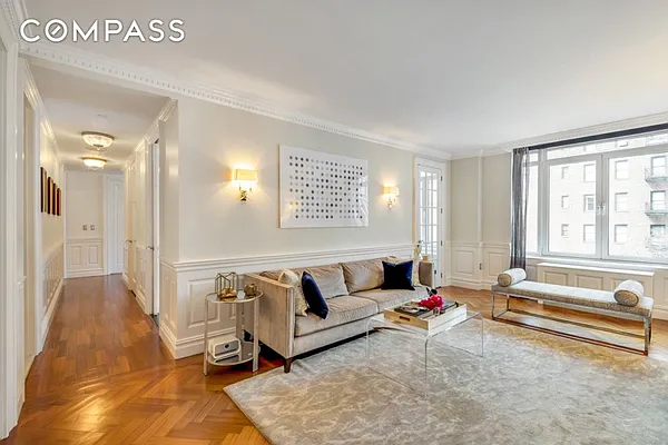 Sold by Compass | media 20