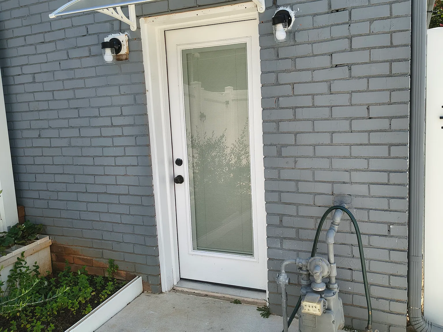 4910 Alabama Rd NE — Photo 3
