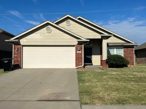 809 Beechwood Way, Moore, OK 73160