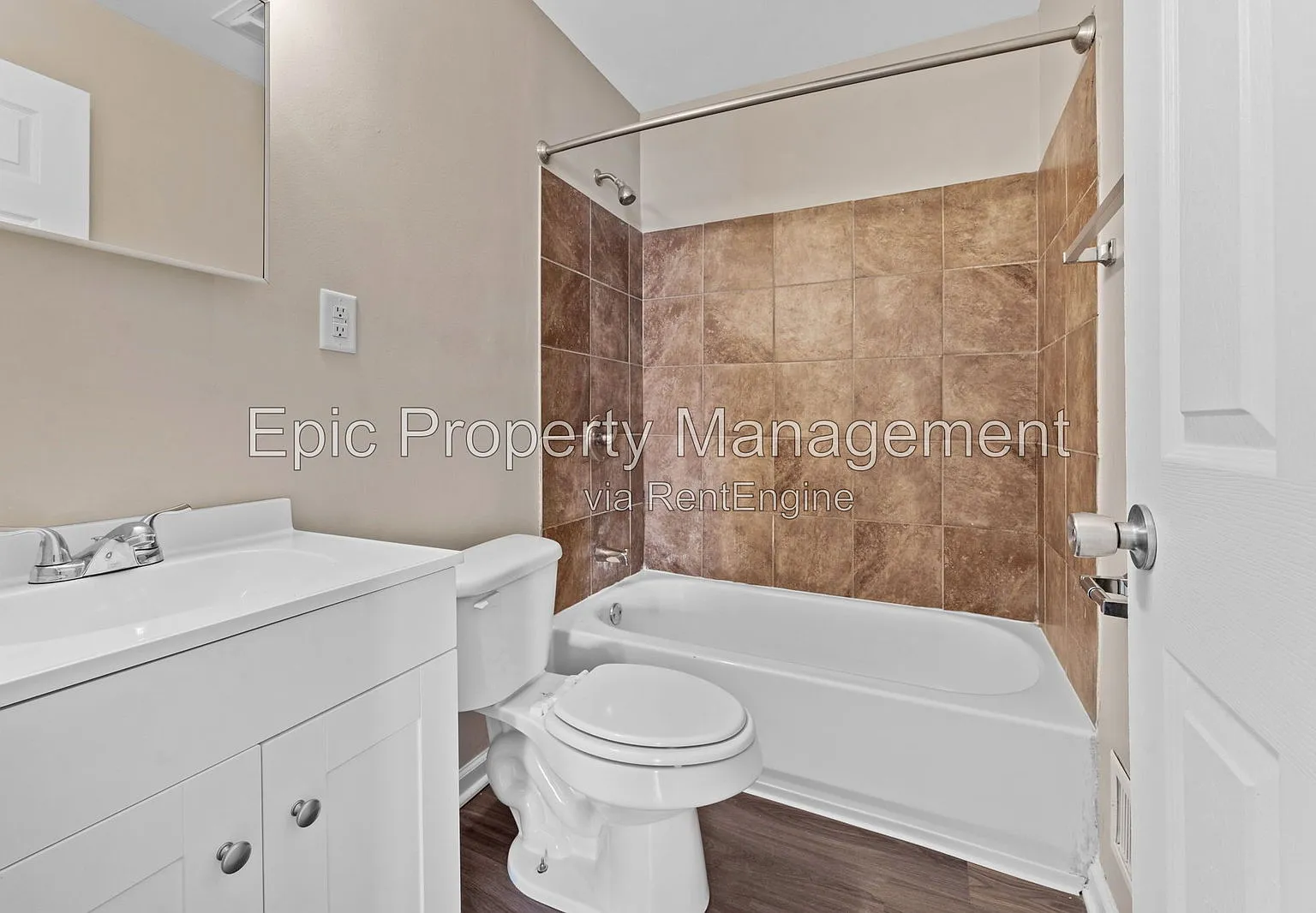 3 bed, 1.0 bath, $1,745 — Photo 4