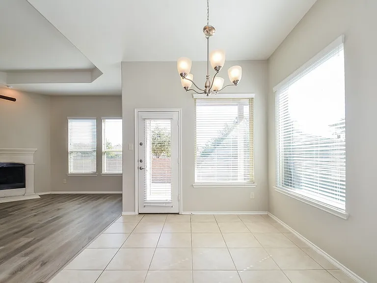 1805 Lake Pine Dr — Photo 6