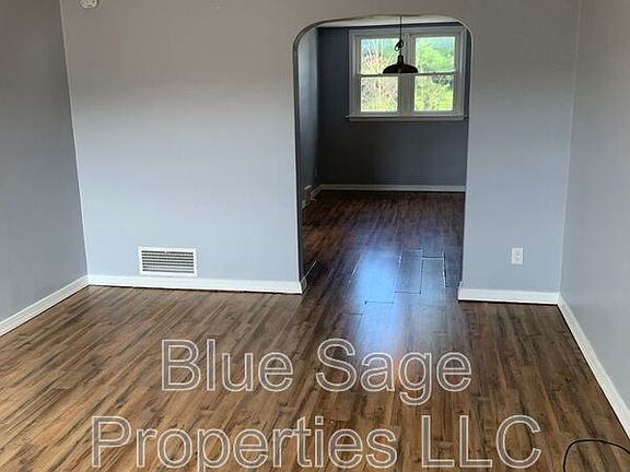 5th image of 2203 Bond Ave