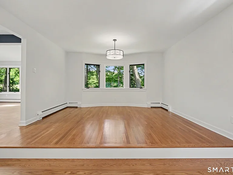 145 Casmir Dr — Photo 6