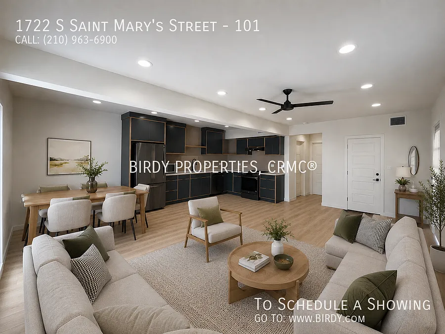 "Charming 1-Bedroom Duplex Retreat in San Antonio 880 Sq Ft of Comfort at 1722 S Saint Mary's!" — Photo 2