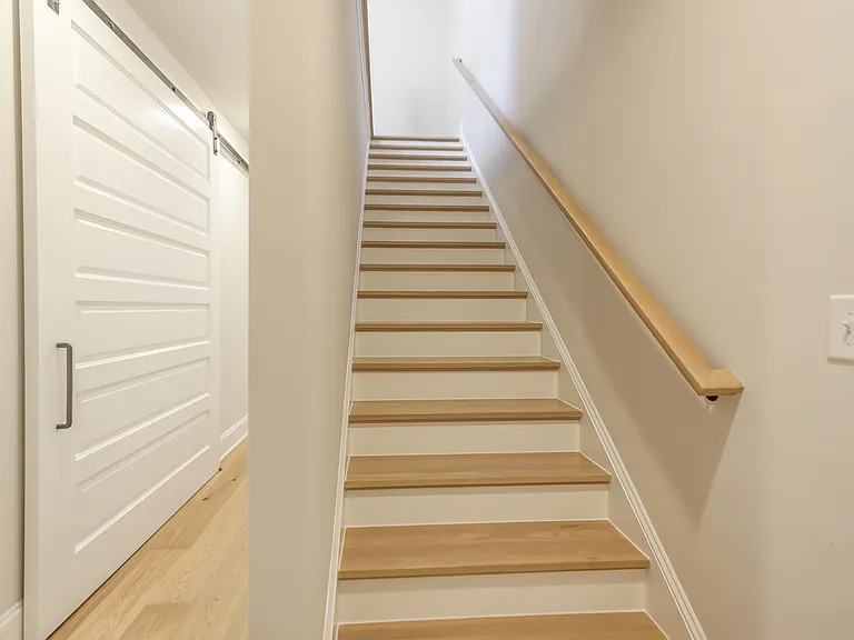 1107 Parkside Greenway Dr — Photo 37