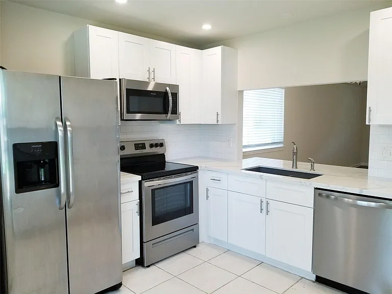 3731 Westheimer Place Dr — Photo 4