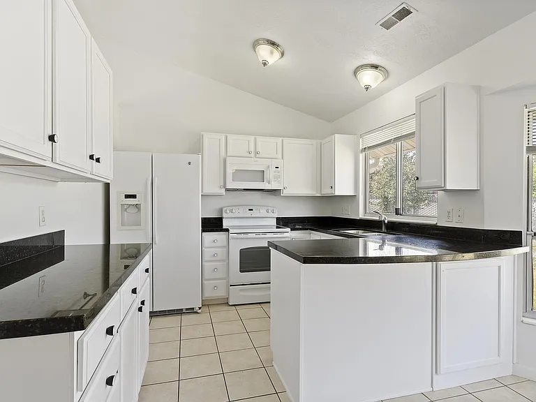 3528 W 5660 S — Photo 24