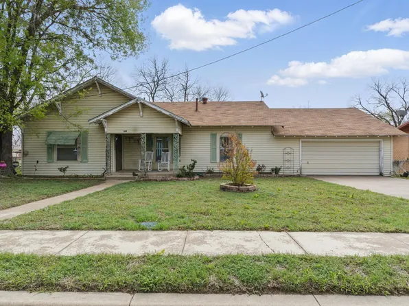 569 N Camden St, Dublin, TX 76446