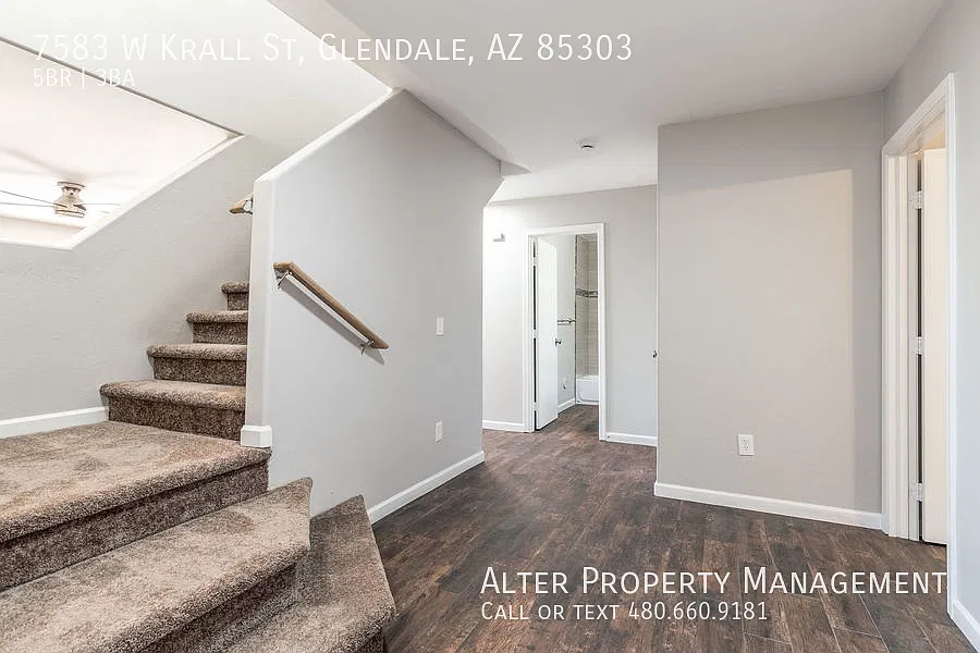 Spacious 5-Bedroom Home with Modern Amenities — Photo 3