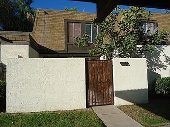 1st image of 8122 N 32nd Dr