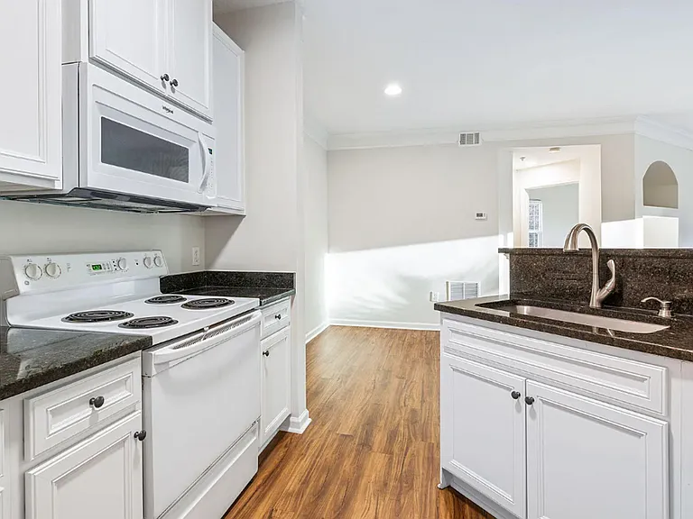 1300 Park West Blvd #307 — Photo 9