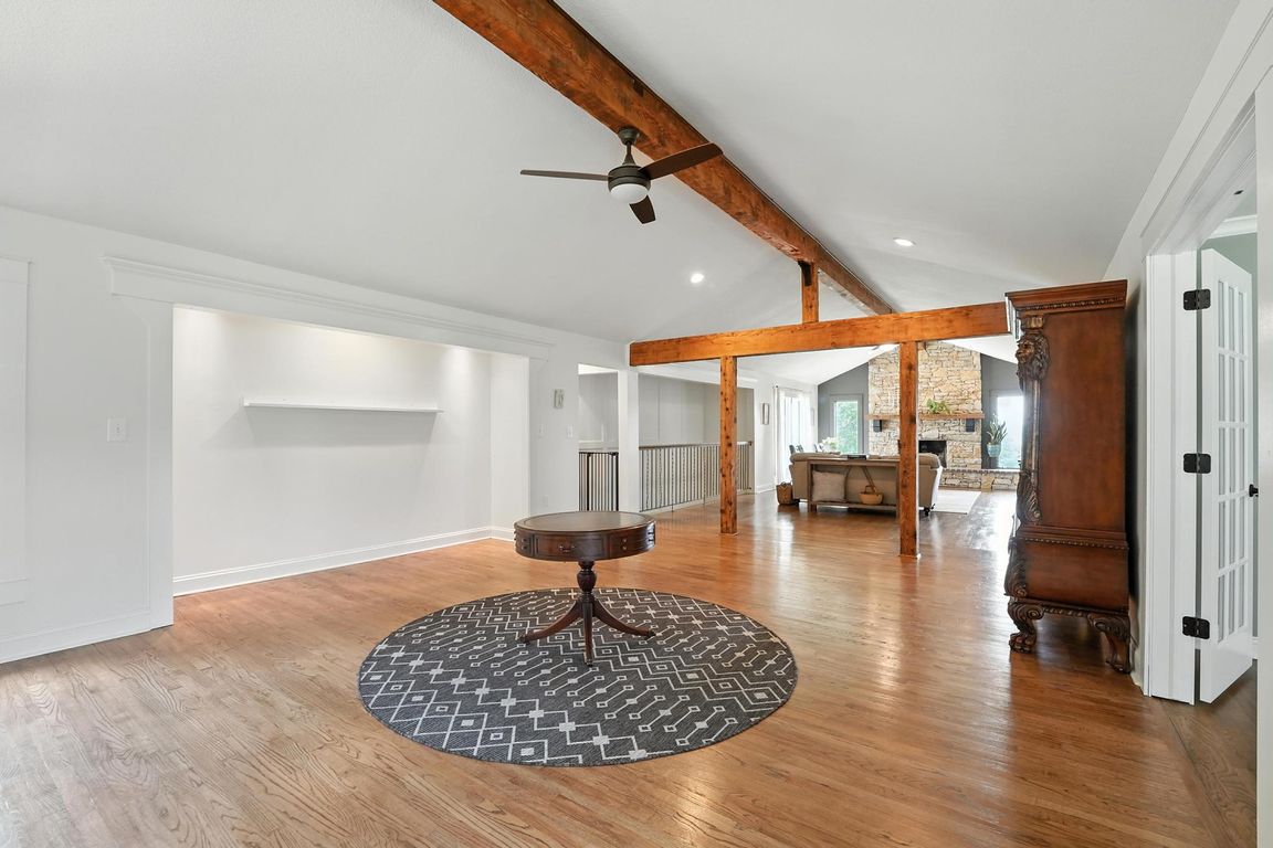 next background image