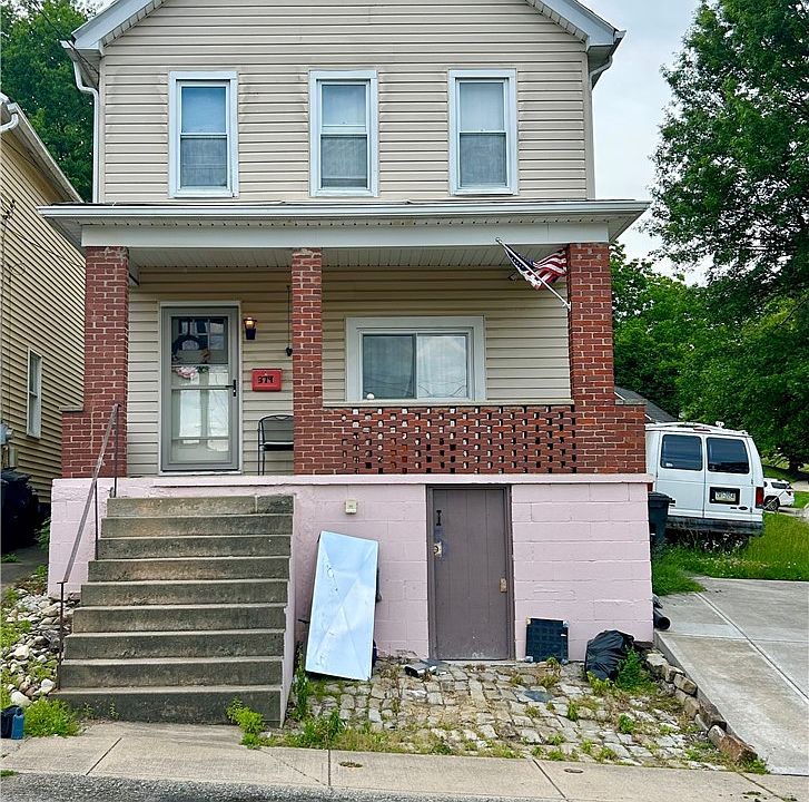 1st image of 379 Walnut St