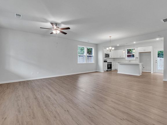 5th image of 145 D St