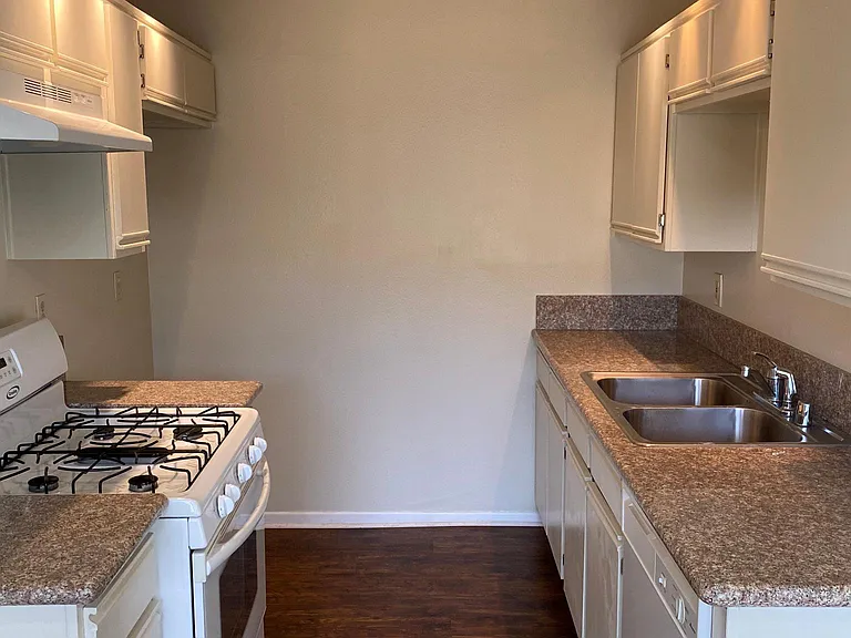 4235 Arch Dr #203 — Photo 2