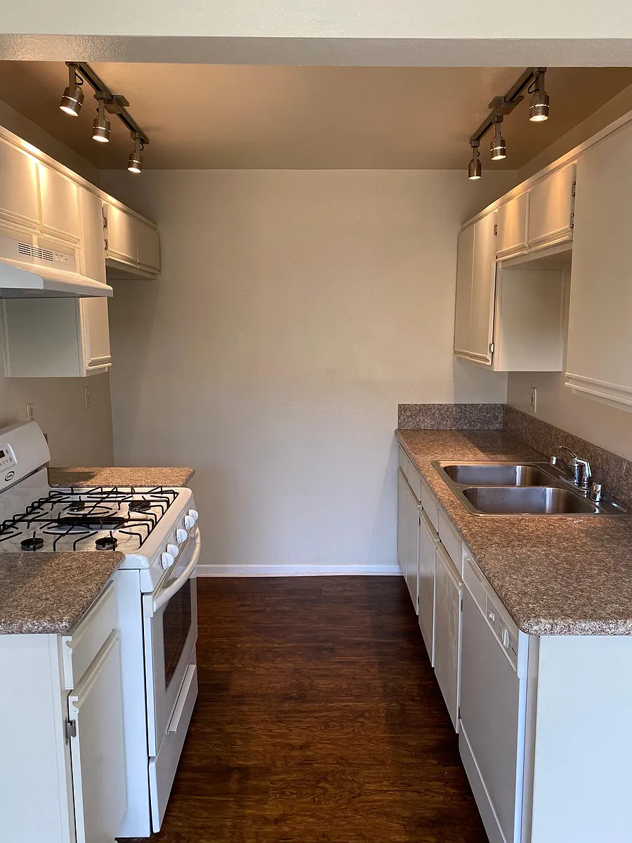 Building Photo - 4235 Arch Dr #203