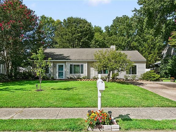 3rd image of 135 Springdale Way