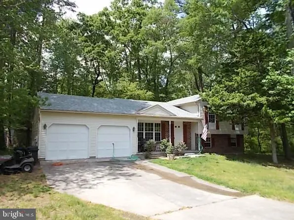 21335 S Essex Dr, Lexington Park, MD 20653