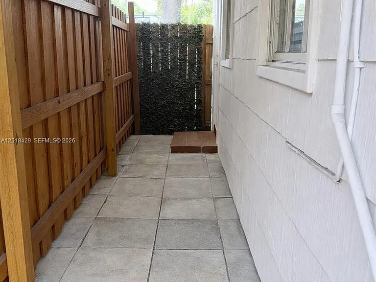 3531 SW 13th St #A — Photo 2