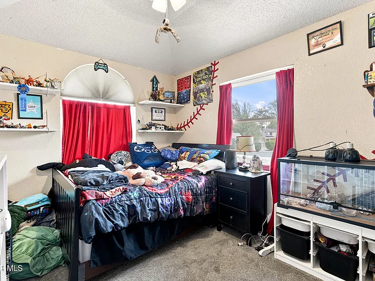 2437 Fletcher Pl — Photo 28