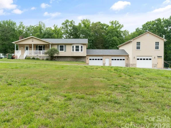 229 Oakridge Rd, Stanley, NC 28164