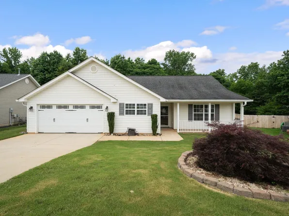 422 Lemon Grass Ct, Duncan, SC 29334