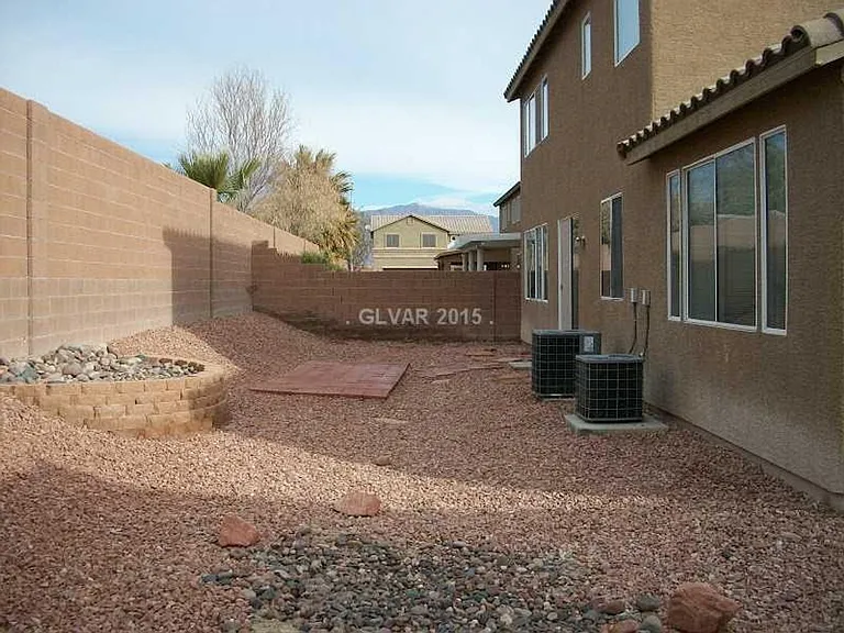 5519 Amy Lynn St — Photo 4
