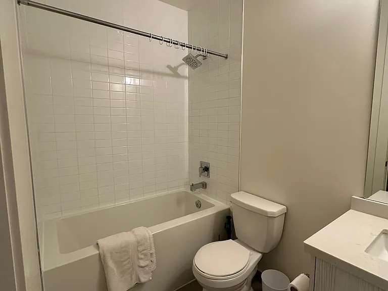 330 Richmond St W #2809 — Photo 12