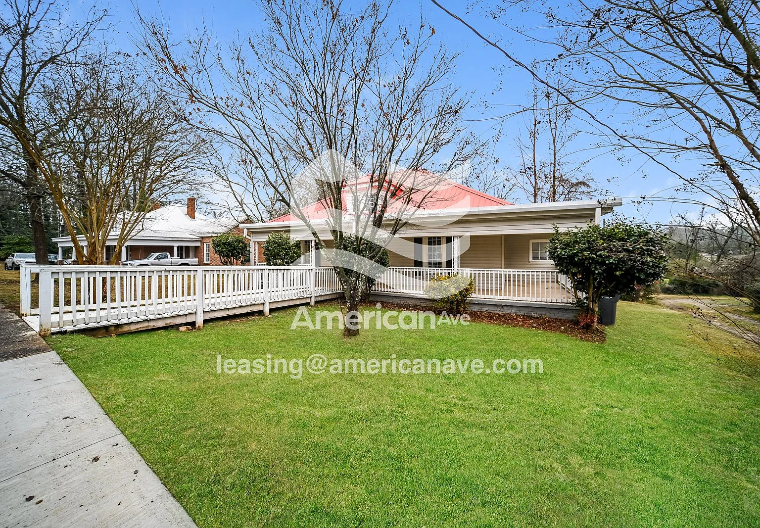 4 bed, 2.0 bath, 2249 sqft, $1,368 — Photo 2