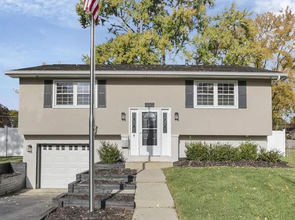 495 Barwood Dr, Columbus, OH 43230