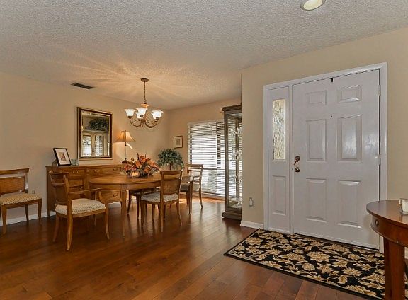 4th image of 2811 Palamore Dr